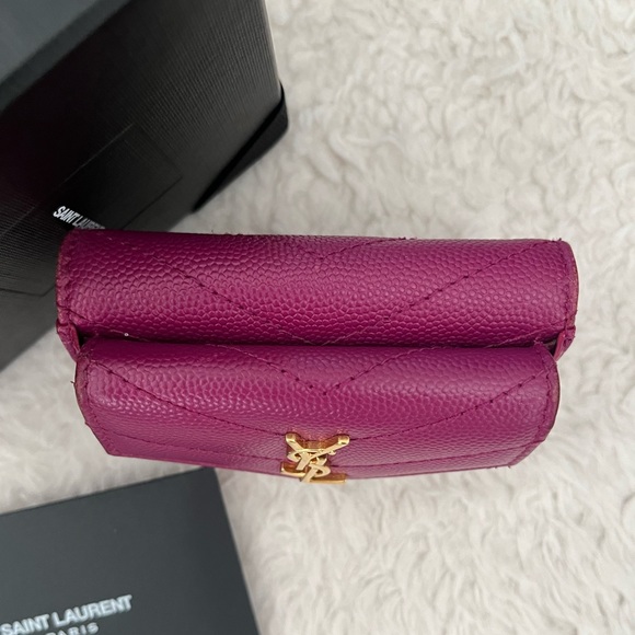 Saint Laurent Trifold Wallet - Picture 9 of 17